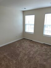 5 Lookout Dr in Indian Head, MD - Foto de edificio - Building Photo