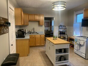 3817 John Ave, Unit Apt A in Cleveland, OH - Building Photo - Building Photo