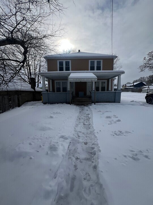 305 Mount Zoar St in Elmira, NY - Building Photo