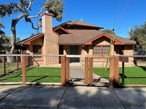 870 Congress Ave in Pacific Grove, CA - Building Photo - Building Photo