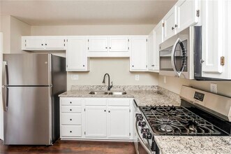 37 Ridgefield Dr in Douglasville, GA - Building Photo - Building Photo