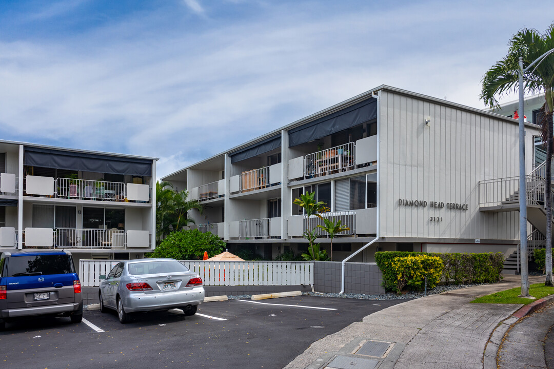 Diamond Head Terrace in Honolulu, HI - Building Photo