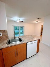 7610 NW 73rd Ter in Tamarac, FL - Building Photo - Building Photo