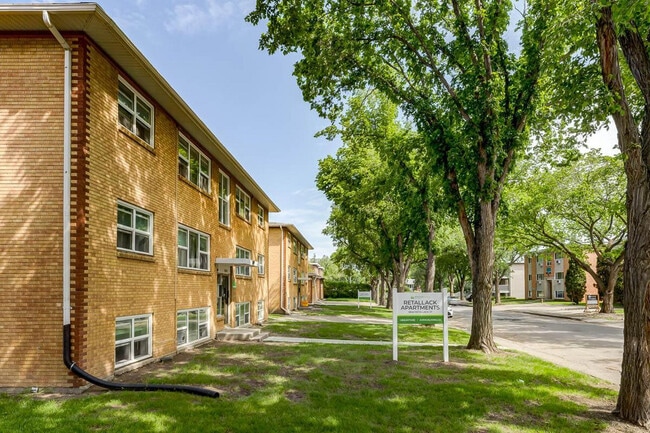 Retallack Apartments in Regina, SK - Building Photo - Building Photo