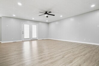 1556 Apache Way in Clarksville, TN - Building Photo - Building Photo