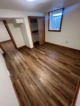 20 W Melgaard Rd in Aberdeen, SD - Building Photo - Building Photo