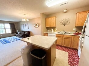 2959 Monroe Dr NW in Rochester, MN - Building Photo - Building Photo