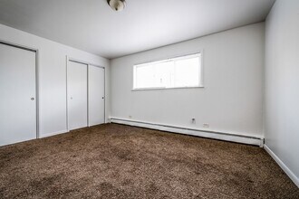 8100 S Drexel Ave Chicago, IL 60619 in Chicago, IL - Foto de edificio - Building Photo