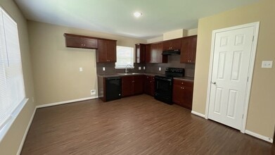 8114 Record St in Houston, TX - Building Photo - Building Photo