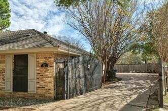 922 Kingston Dr in Mansfield, TX - Building Photo - Building Photo