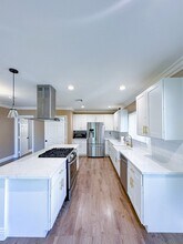 3017 W 84th St in Inglewood, CA - Building Photo - Building Photo