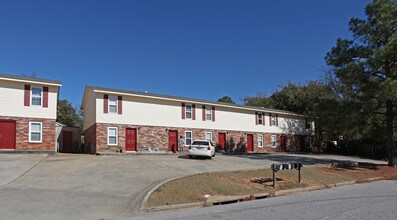 Hillsinger Apartments in Augusta, GA - Foto de edificio - Building Photo