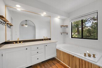 2818 Par Ln in Tallahassee, FL - Building Photo - Building Photo