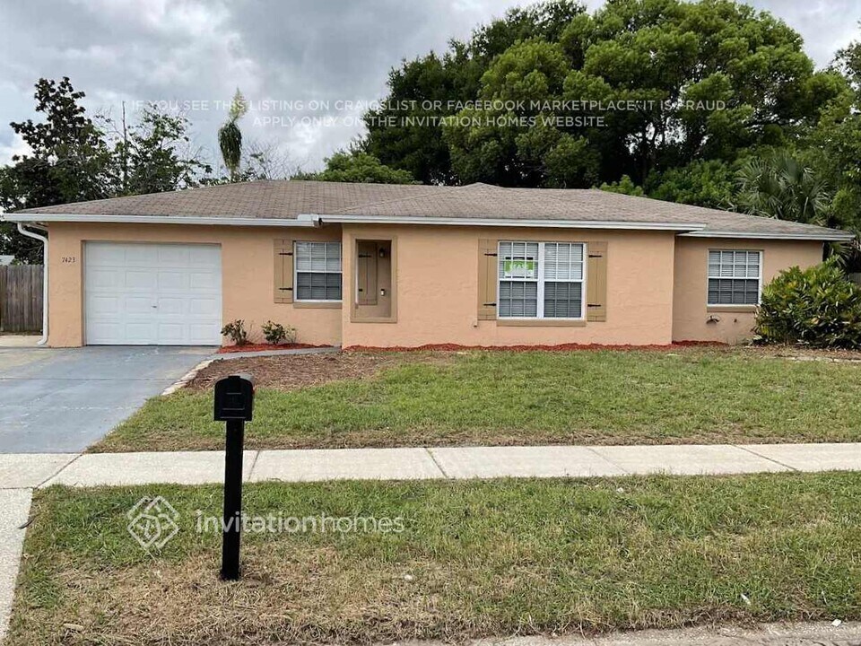 7423 Antietam Ct E in Winter Park, FL - Building Photo