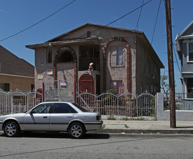 1534-1536 Pleasant Ave in Los Angeles, CA - Building Photo - Building Photo