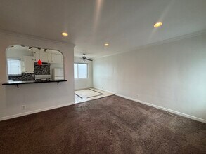11365 Washington Pl in Los Angeles, CA - Building Photo - Building Photo