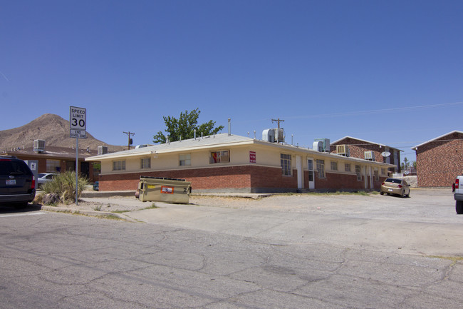 2617 Lincoln Ave in El Paso, TX - Foto de edificio - Building Photo