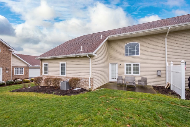72 Nicholas Dr in Beaver, PA - Building Photo - Building Photo