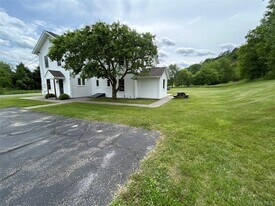 173 S Amenia Rd in Wassaic, NY - Building Photo