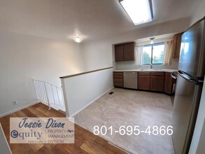 1801 E 5650 S St in Ogden, UT - Foto de edificio - Building Photo
