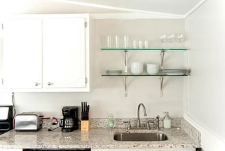 615 Linwood Ave NE in Atlanta, GA - Building Photo - Building Photo