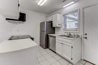 3811 Doe Clearing Ct in Wilmington, NC - Building Photo - Building Photo