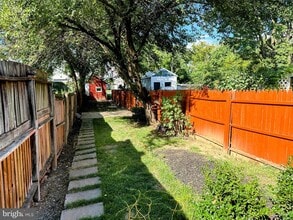 213 E 6th St in Frederick, MD - Building Photo - Building Photo