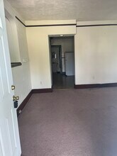 2237 Brodhead Rd-Unit -1 in Aliquippa, PA - Building Photo - Building Photo