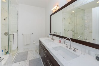 1414 S Penn Sq, Unit 8C in Philadelphia, PA - Building Photo - Building Photo