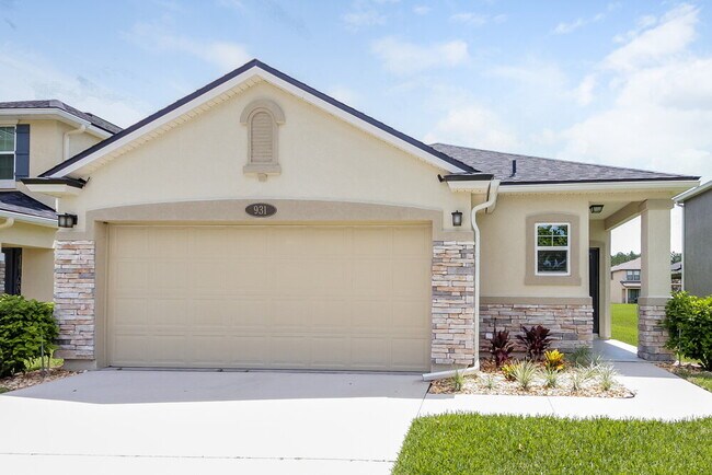 property at 931 Glendale Ln