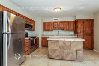 5316 W Banff Ln. in Glendale, AZ - Foto de edificio - Building Photo