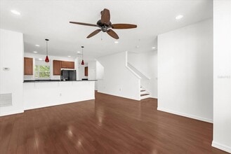 655 Pensacola Ln in Lake Mary, FL - Foto de edificio - Building Photo