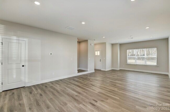 39 Hawthorne St SW in Concord, NC - Foto de edificio - Building Photo