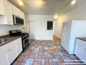 8 Sewall St, Unit 8 in Roxbury Crossing, MA - Foto de edificio - Building Photo