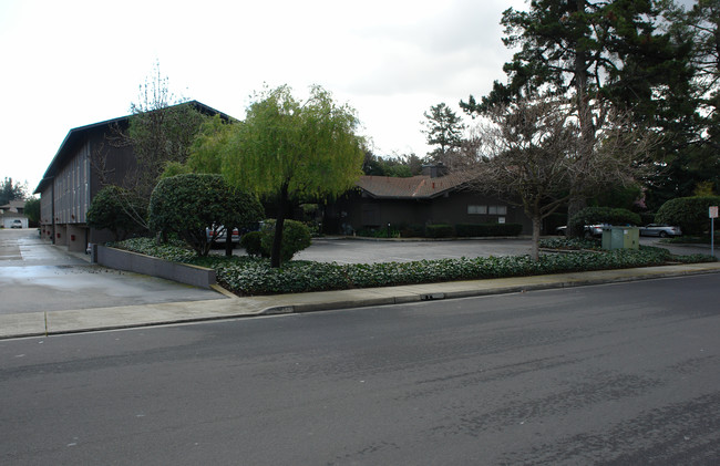 Brookview in Mountain View, CA - Building Photo - Building Photo