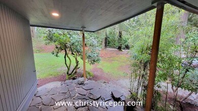 26816 NE Ames Lake Rd in Redmond, WA - Building Photo - Building Photo