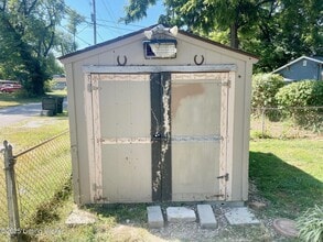 928 E 8th St in New Albany, IN - Building Photo - Building Photo