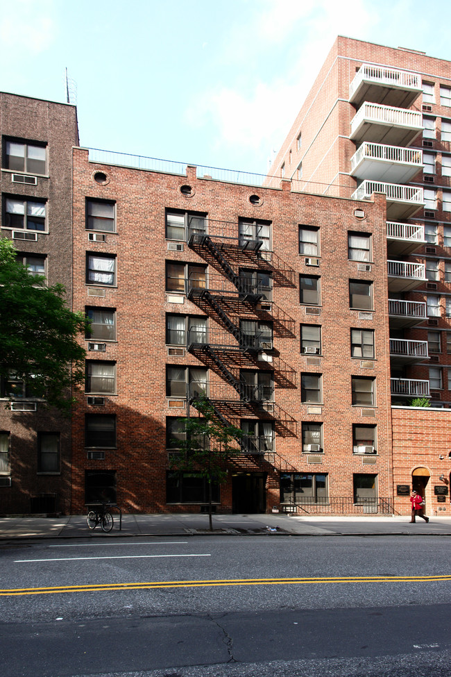 416-418 W 23rd St in New York, NY - Building Photo - Building Photo