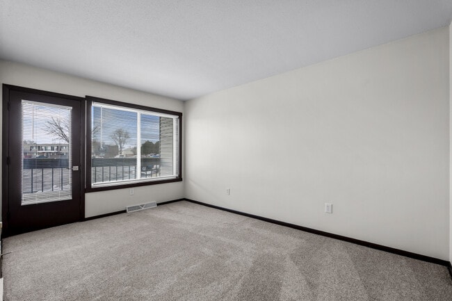 Arrowhead Apartments and Townhomes in La crosse, WI - Foto de edificio - Building Photo