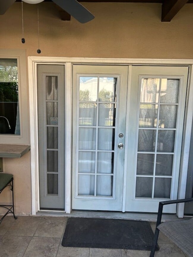 1150 N Gem St in Tulare, CA - Building Photo - Building Photo