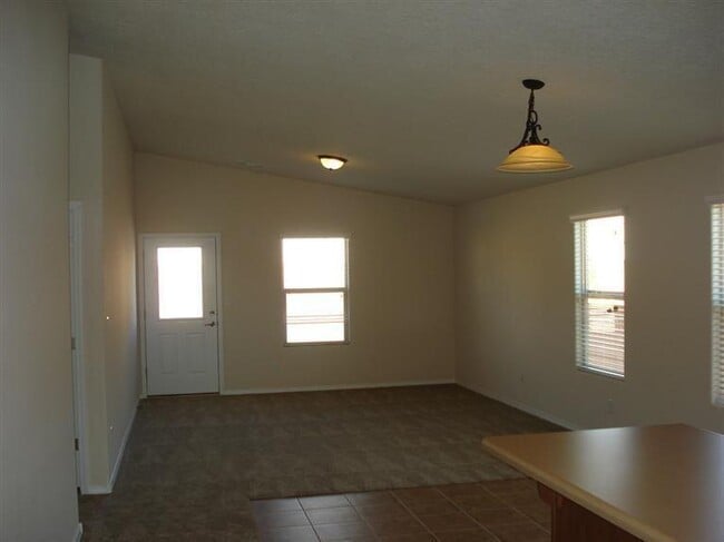 3196 Prairie Ridge St SW in Los Lunas, NM - Building Photo - Building Photo
