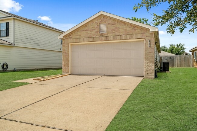 2619 Chisolm Creek Ct