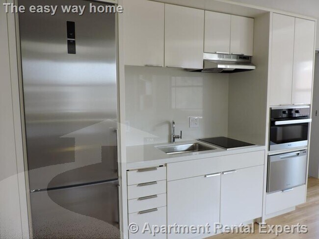 property at 115 Mt Auburn St