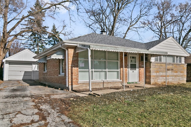 property at 28 Apple Ln