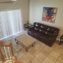 31209 Flannery Ct in Wesley Chapel, FL - Building Photo - Building Photo