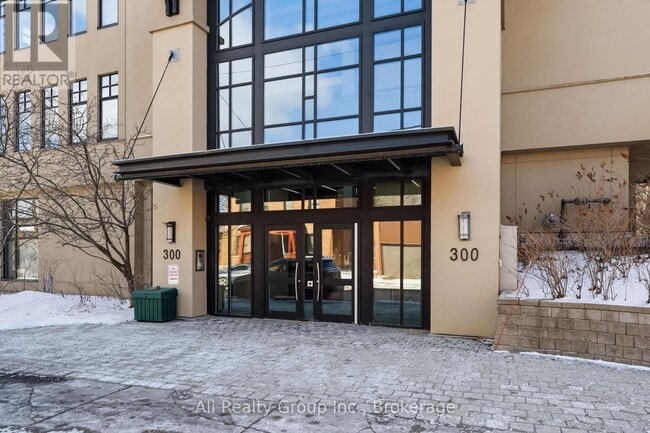 300 Powell Ave in Ottawa, ON - Building Photo - Building Photo