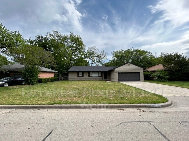 2968 Phyllis Ln in Farmers Branch, TX - Building Photo - Building Photo