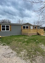 256 Co Rd 3101 in Greenville, TX - Building Photo