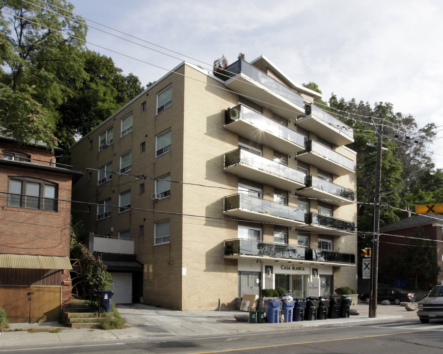 Casablanca in Toronto, ON - Building Photo