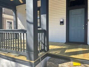 760 W Ashland Ave NE in Atlanta, GA - Building Photo - Building Photo
